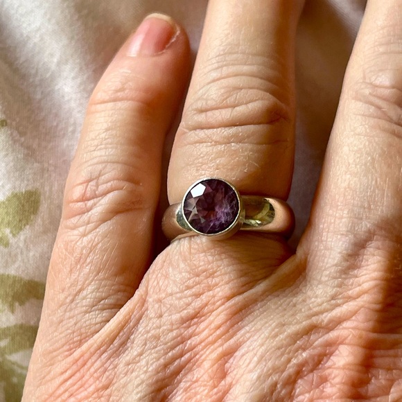 2ct AMETHYST set in Sterling Ring. Winner! MOST UNIQUE STONE & SETTING! MUST SEE - Picture 10 of 16